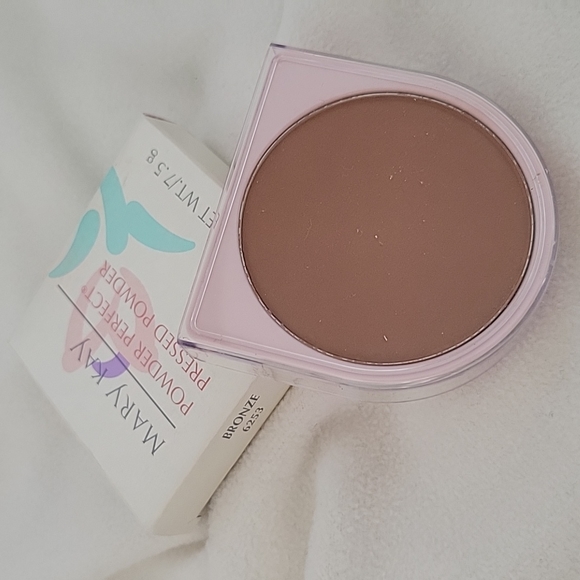 Mary Kay Other - Mary Kay Bronze Pressed Powder